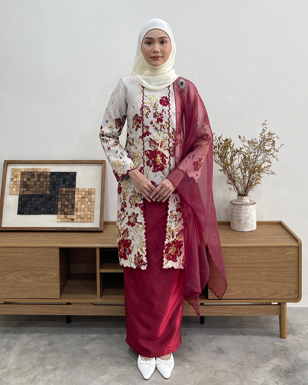 BELINDA KEBAYA - SCARLET