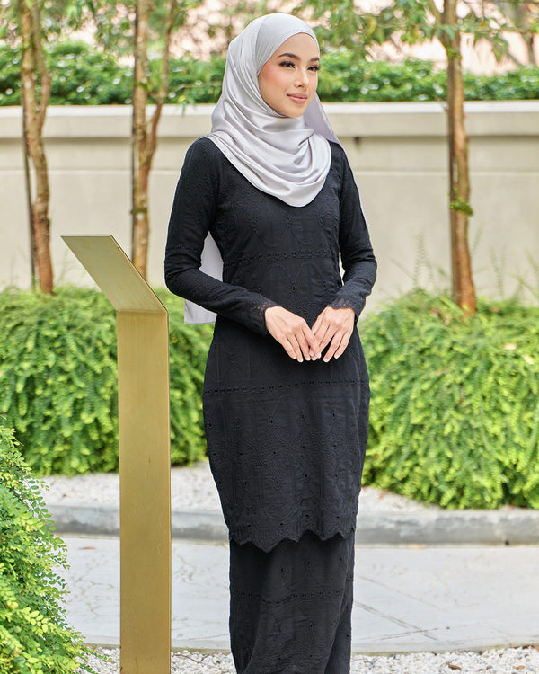 ALTHEA KURUNG - BLACK