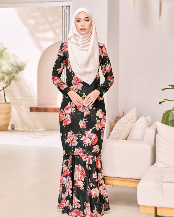 RYANA RAYA - BLOOMING BLACK