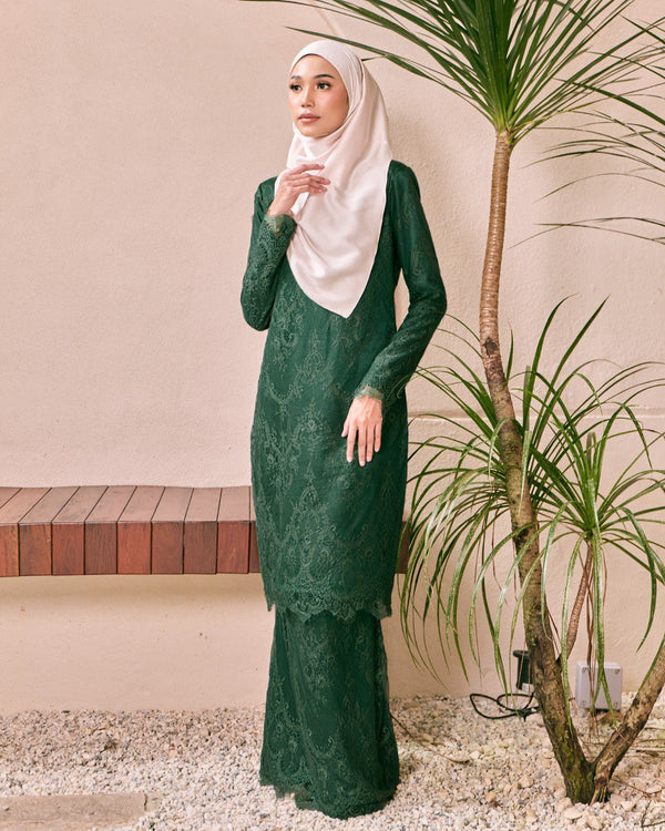 LUFYA KURUNG - EMERALD