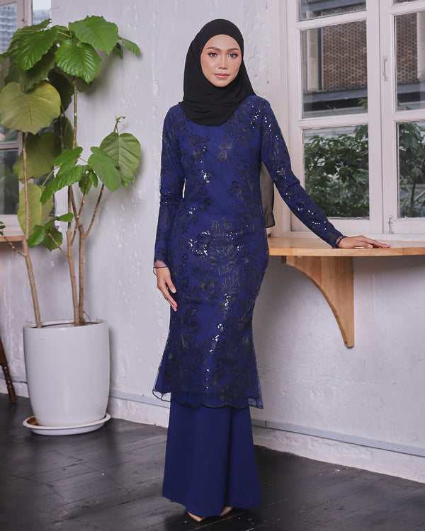 ERICA KURUNG - NAVY BLUE