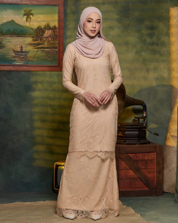 LUFYA KURUNG - NUDE